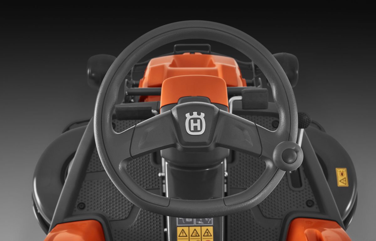 Husqvarna Rider R 216TC AWD – Bild 3